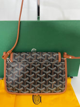 Load image into Gallery viewer, Goyard Plumet Crossbody Wallet