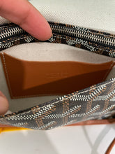 Load image into Gallery viewer, Goyard Plumet Crossbody Wallet