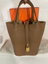 Load image into Gallery viewer, Hermes Picotin Lock 18 Clemence Handbag Alezan