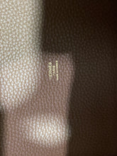 Load image into Gallery viewer, Hermes Picotin Lock 18 Clemence Handbag Alezan