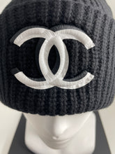 Load image into Gallery viewer, Chanel Black Ribbed Wool Cashmere Hat With Orange CC