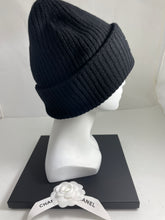 Load image into Gallery viewer, Chanel Black Ribbed Wool Cashmere Hat With Orange CC