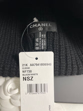 Load image into Gallery viewer, Chanel Black Ribbed Wool Cashmere Hat With Orange CC