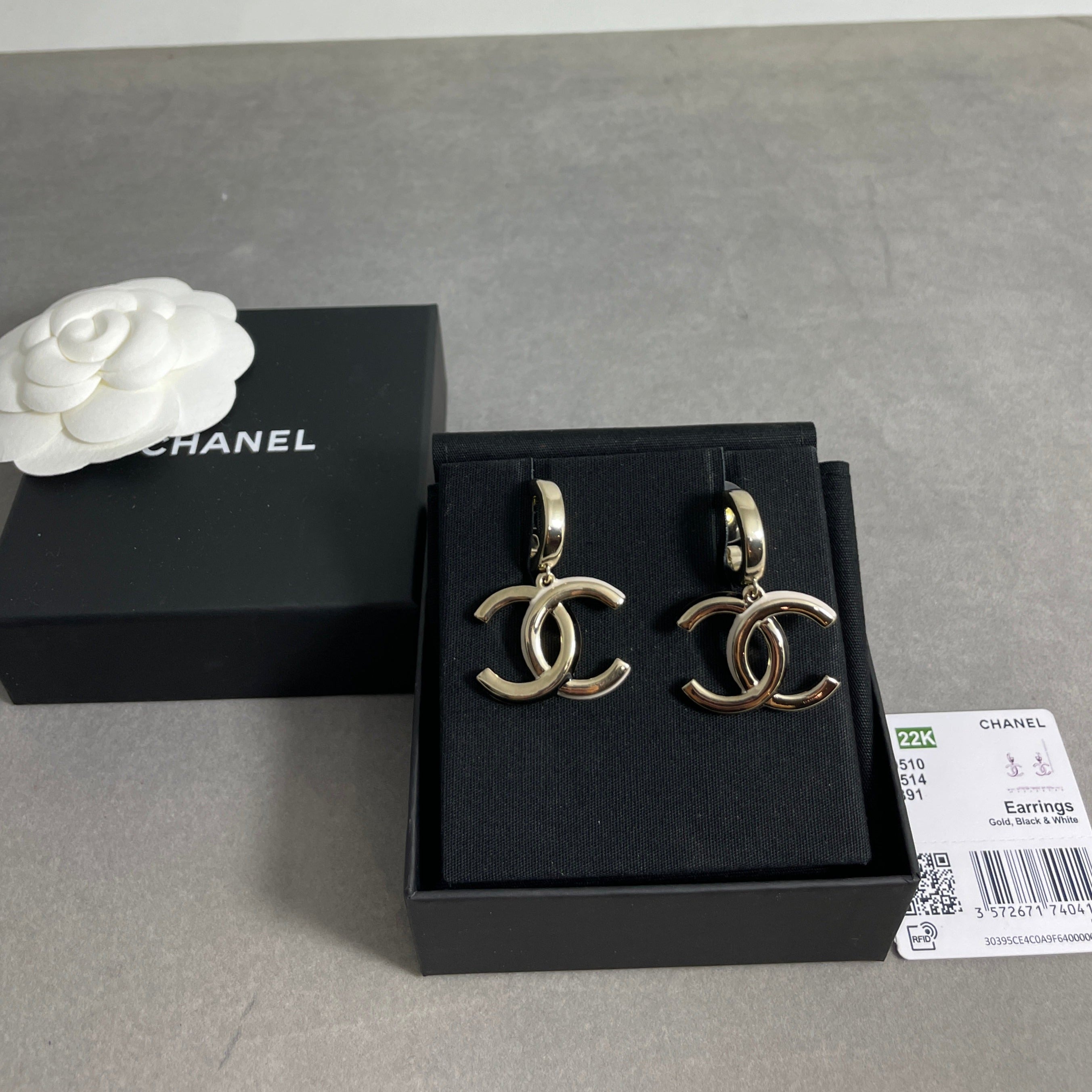 Chanel black and on sale white earrings