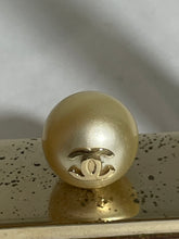 Load image into Gallery viewer, Chanel Crackled Gold Leather CC Pearl Heel Sandals