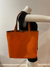 Load image into Gallery viewer, Hermés Gold Orange Taurillon Clemence Double Sens 45 Reversible Tote