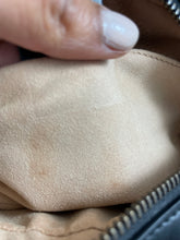 Load image into Gallery viewer, Gucci Marmont Small Black Camera bag