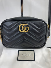 Load image into Gallery viewer, Gucci Marmont Small Black Camera bag