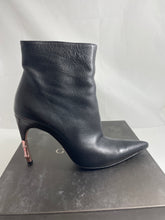 Load image into Gallery viewer, Gucci Black Goat Leather Rose Gold Heel