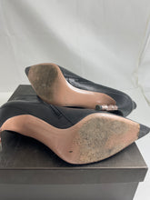 Load image into Gallery viewer, Gucci Black Goat Leather Rose Gold Heel