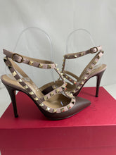 Load image into Gallery viewer, Valentino Garavani Chocolate Brown Rockstud Pumps