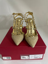 Load image into Gallery viewer, Valentino Garavani Gold Tweed Rockstud Pumps