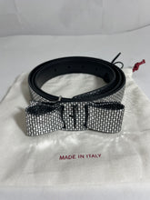 Load image into Gallery viewer, Ferragamo Silver Textured Reversible Bow Belt Buckle