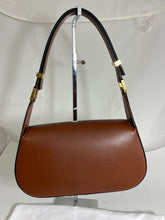 Load image into Gallery viewer, Valentino Garavani Vlogo Chain Medium Camel Flap Bag