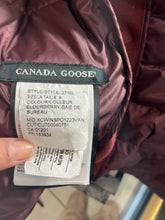 Load image into Gallery viewer, Canada Goose Burgundy Hybridge Lite Coat