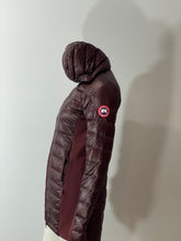 Load image into Gallery viewer, Canada Goose Burgundy Hybridge Lite Coat