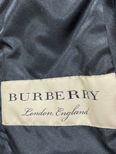 Load image into Gallery viewer, Burberry Black Quilted Short Jacket