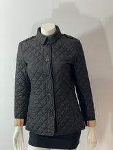 Load image into Gallery viewer, Burberry Black Quilted Short Jacket