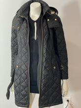 Load image into Gallery viewer, Burberry Finsbridge Black Quilted Jacket