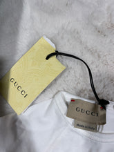 Load image into Gallery viewer, Gucci 3 pc Interlocking G Apple Layette set