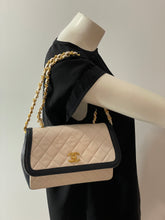 Load image into Gallery viewer, Chanel Vintage 1990s Lambskin Single Flap White/Navy Handbag