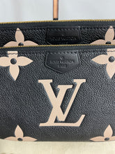 Load image into Gallery viewer, Louis Vuitton Multi Pouchette Accessories