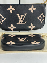 Load image into Gallery viewer, Louis Vuitton Multi Pouchette Accessories