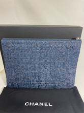 Load image into Gallery viewer, Chanel Denim Tweed Medium O case Clutch