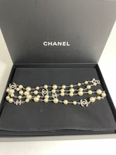 Load image into Gallery viewer, Chanel CC Pearl 5 CC Silver Classic Necklace