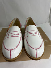 Load image into Gallery viewer, Christian Louboutin White Leather Loafer