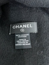 Load image into Gallery viewer, Chanel Black Cashmere With White Block Print Hat