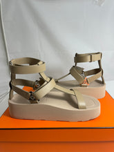 Load image into Gallery viewer, Hermes Beige Gladiator Sandals
