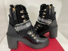 Load image into Gallery viewer, Valentino Rockstud Black Shearling Leather Boots