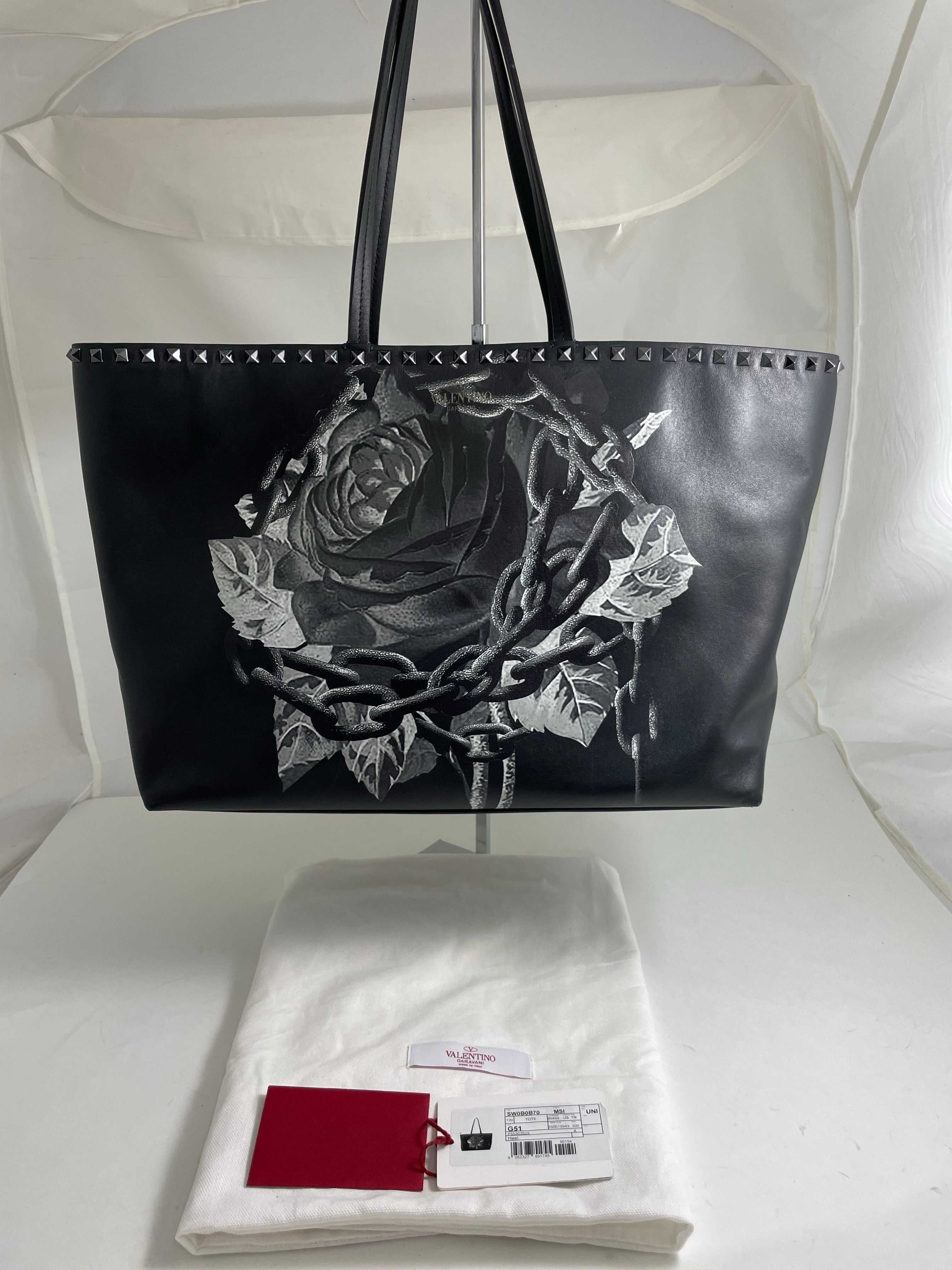 Valentino Garavani Rockstud Pet Customizable Tote Bag for Woman in  Black/sheer Fuchsia