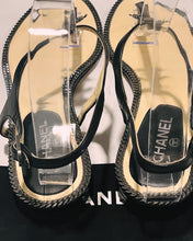 Load image into Gallery viewer, Chanel Black Thong Chain Trim Thong Sandals
