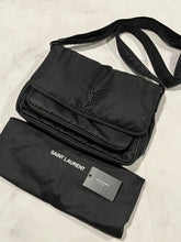 Load image into Gallery viewer, Saint Laurent YSL Black Nylon Unisex Niki Messenger Bag
