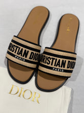 Load image into Gallery viewer, Dior Raffia Black Embroidered D Way Slides
