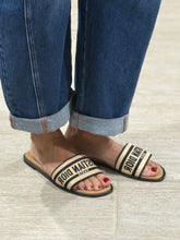 Load image into Gallery viewer, Dior Raffia Black Embroidered D Way Slides
