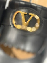 Load image into Gallery viewer, Valentino Garavani V Logo Signature 25 Mule
