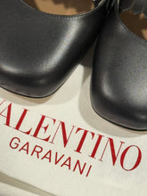 Load image into Gallery viewer, Valentino Garavani V Logo Signature 25 Mule
