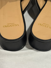 Load image into Gallery viewer, Valentino Garavani V Logo Signature 25 Mule
