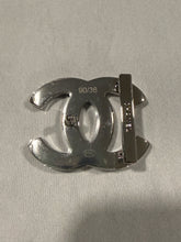 Load image into Gallery viewer, Chanel SHW Buckle Black/Camel Reversible Leather Belt
