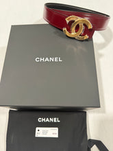 Load image into Gallery viewer, Chanel GHW Buckle Black/Burgundy Reversible Leather Belt

