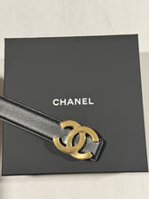 Load image into Gallery viewer, Chanel GHW Buckle Black/Burgundy Reversible Leather Belt

