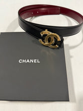 Load image into Gallery viewer, Chanel GHW Buckle Black/Burgundy Reversible Leather Belt
