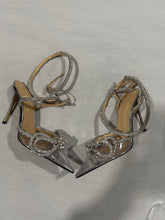 Load image into Gallery viewer, Mach Mach PVC Double Bow Embellished
