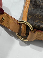 Load image into Gallery viewer, Louis Vuitton Delightful MM Shoulder Bag
