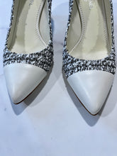 Load image into Gallery viewer, Chanel 14P Black White Tweed Pump
