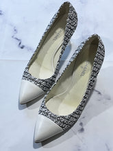 Load image into Gallery viewer, Chanel 14P Black White Tweed Pump
