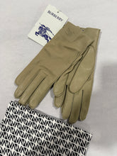 Load image into Gallery viewer, Burberry EKD Leather Hunter
